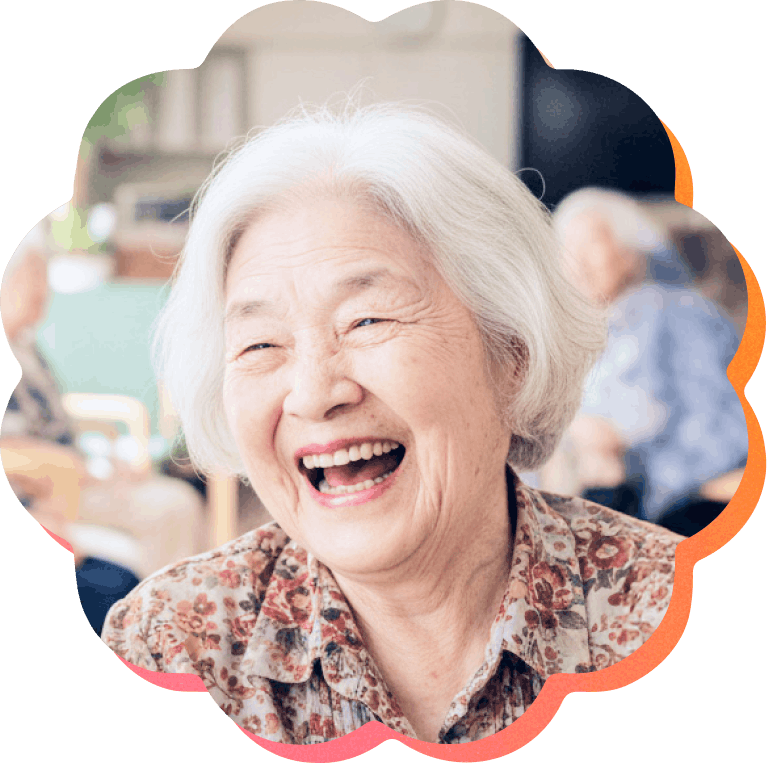 笑顔の高齢女性