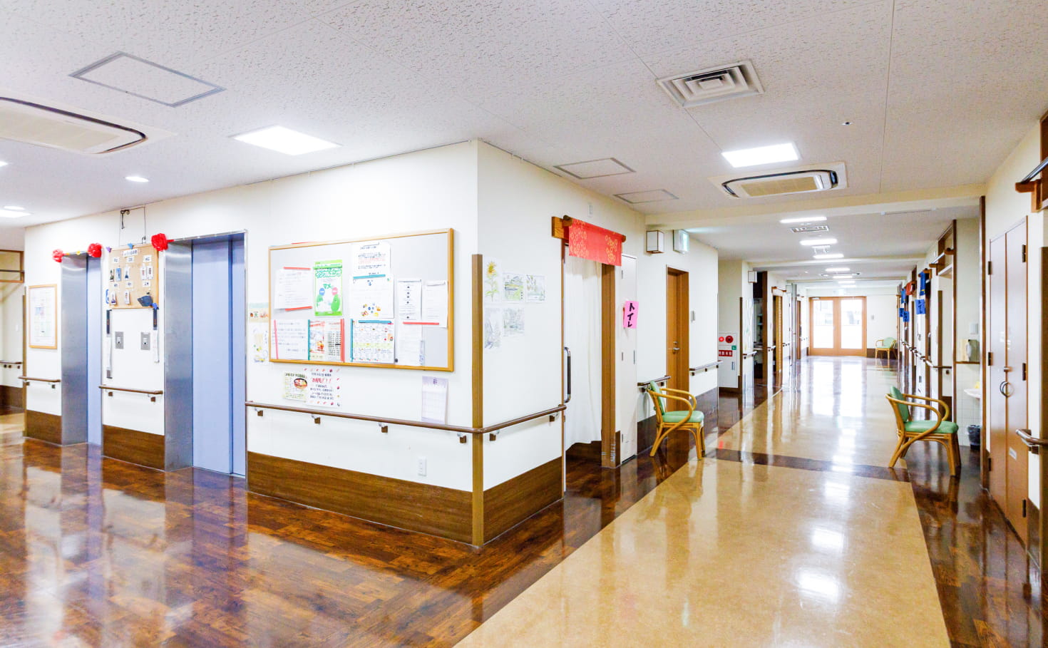 介護老人保健施設千里の廊下
